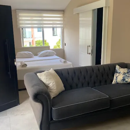 The & 2* Agios Georgios (Kyrenia)