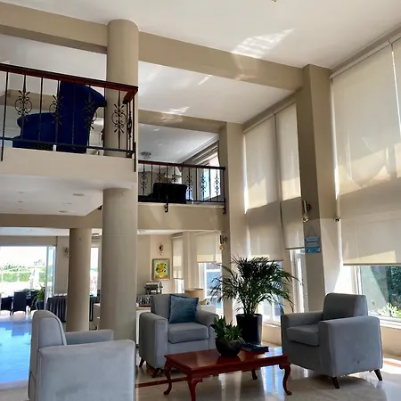 The & Hotel