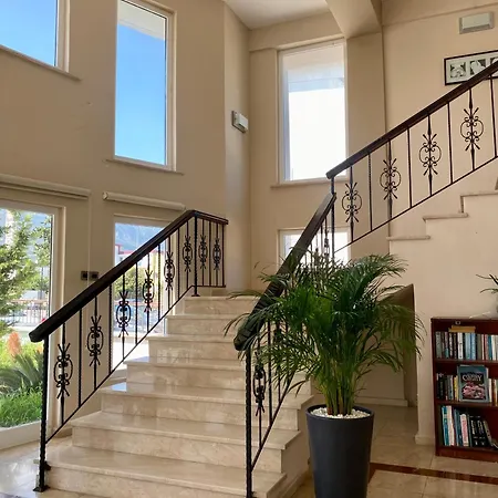 The & Agios Georgios (Kyrenia)