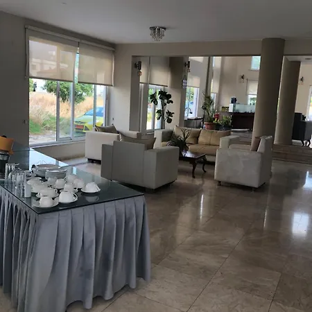 Hotel The & 3*