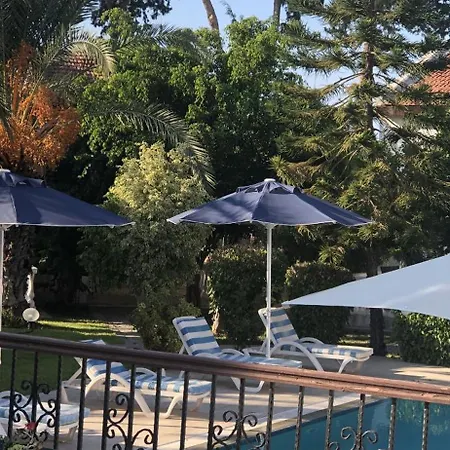 Hotel The & 3*