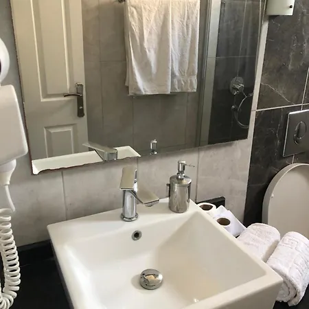 The & Hotel Agios Georgios (Kyrenia)