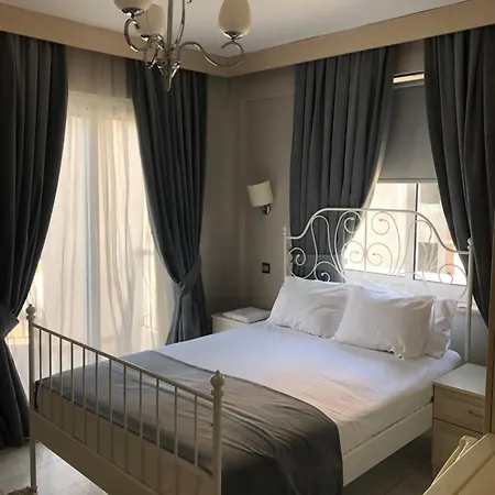 The & Hotel 3*