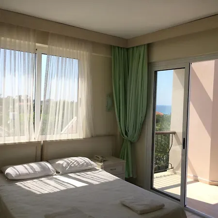 The & Hotel 3*