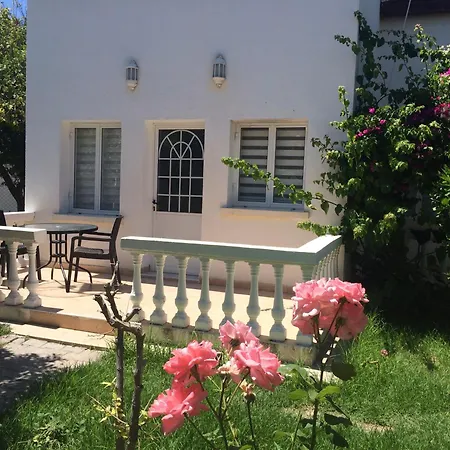 The & 2* Agios Georgios (Kyrenia)