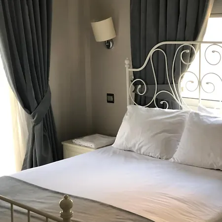 The & فندق Agios Georgios (Kyrenia)