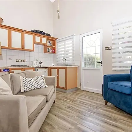 The & Hotel Agios Georgios (Kyrenia)