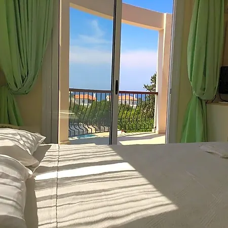 Hotel The & 2*
