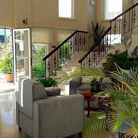 The & Hotel Agios Georgios (Kyrenia)