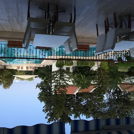 Hotel The &
