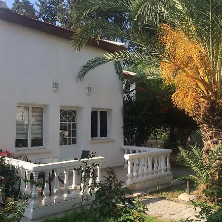 The & Отель Agios Georgios (Kyrenia)