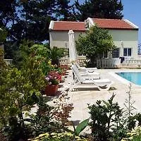 The & Agios Georgios (Kyrenia)