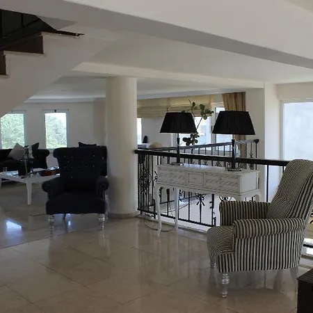 The & Agios Georgios (Kyrenia)