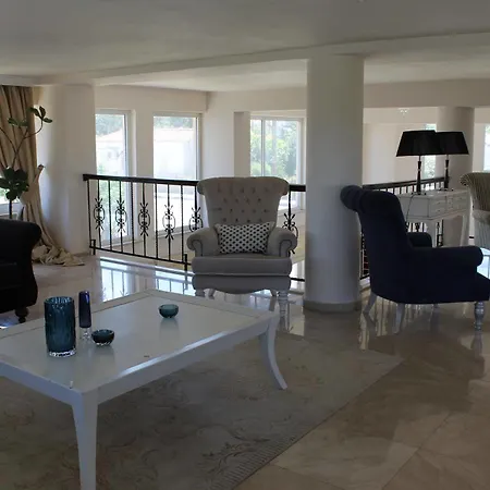 The & Agios Georgios (Kyrenia)