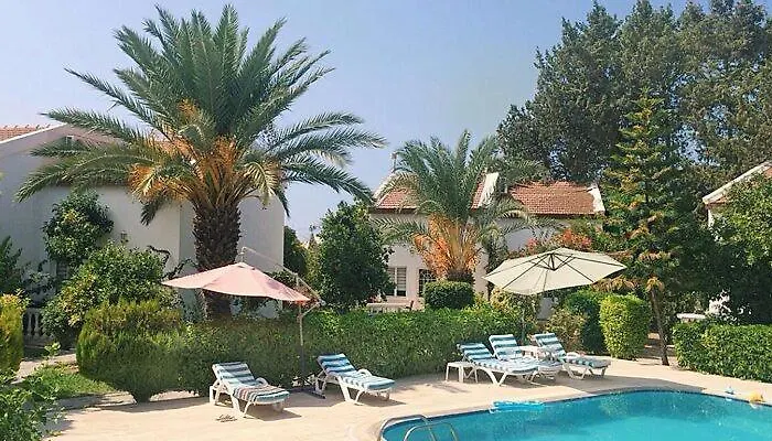 The & 2* Agios Georgios (Kyrenia)