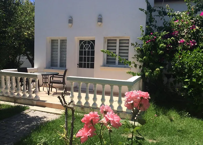 The & 2* Agios Georgios (Kyrenia)