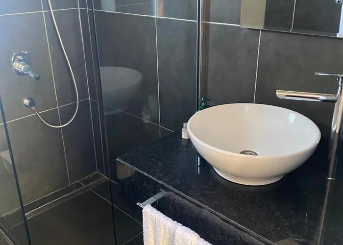 The & 2* Agios Georgios (Kyrenia)