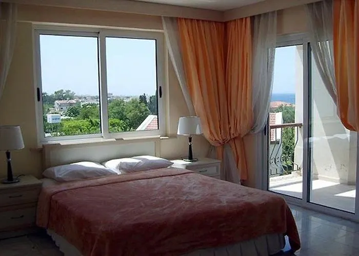 호텔 The & Agios Georgios (Kyrenia)