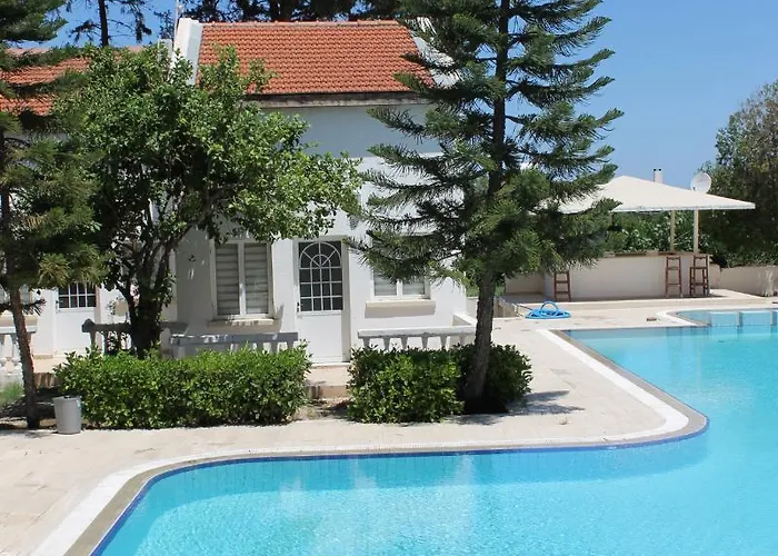 호텔 The & Agios Georgios (Kyrenia)