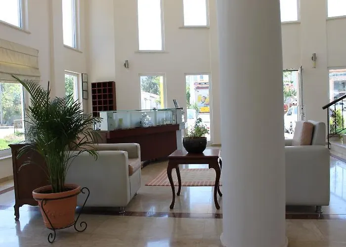 호텔 The & Agios Georgios (Kyrenia)